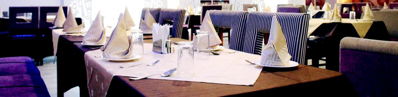 Grace Hotel Karnāl Esterno foto